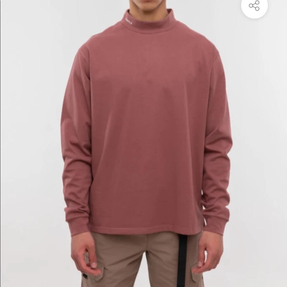 ESNTLS Mocked Neck Long Sleeve SMALL